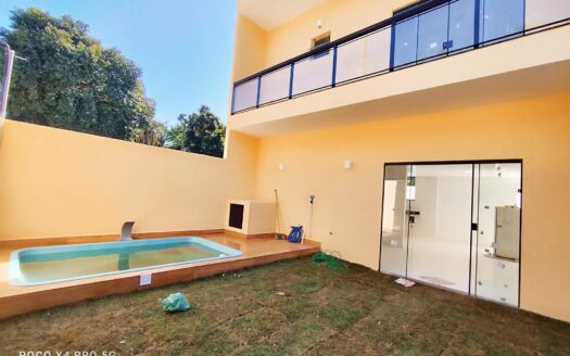 Linda Duplex com 3 quartos e piscina em Guaratiba