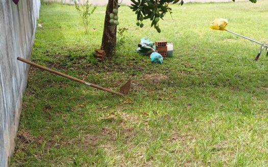 Terreno plano 700m2 Murado com água e luz RGI e Escriturado Araruama