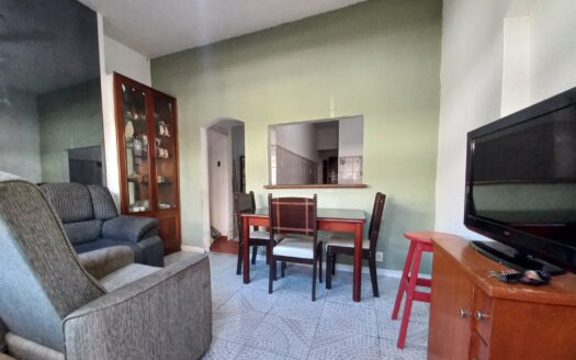 Alugo casa térrea em condominio com porteiros 24h na Taquara.