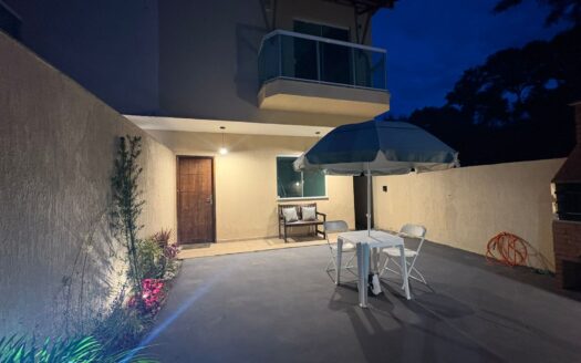 Casa duplex na ilha de guaratiba